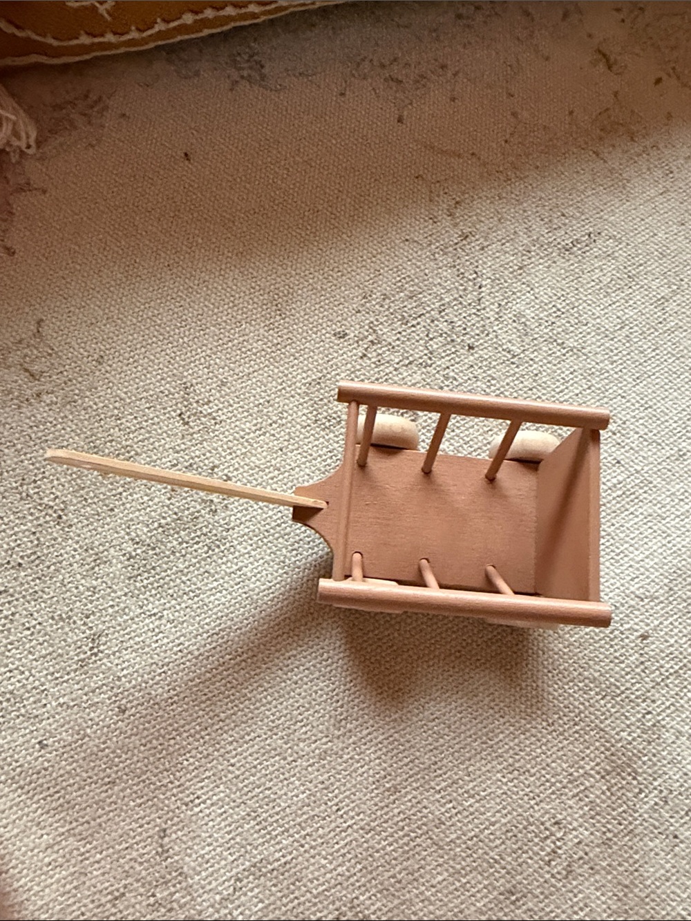 Maileg micro wood wagon dusty rose dollhouse cart - Picture 3 of 7